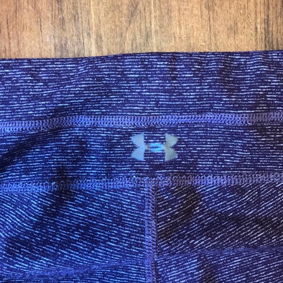 Under Armour Crops✨ - Picture 5 of 5